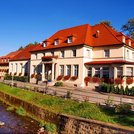 Hotel Saechsisches Haus Berggiesshübel Exterior foto